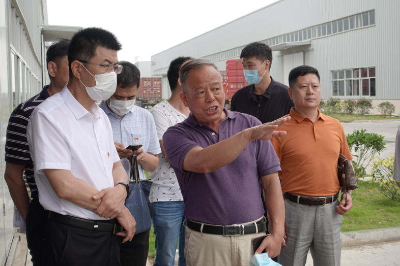 福建省工信厅副厅长陈传芳一行辅导 光临Z6尊龙凯时新资料科技工业园参观调研